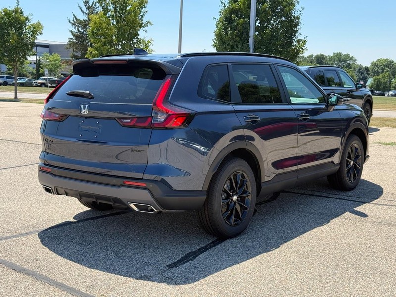 Honda CR-V Hybrid Vehicle Image 3