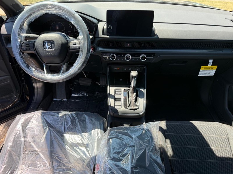 Honda CR-V Hybrid Vehicle Image 10