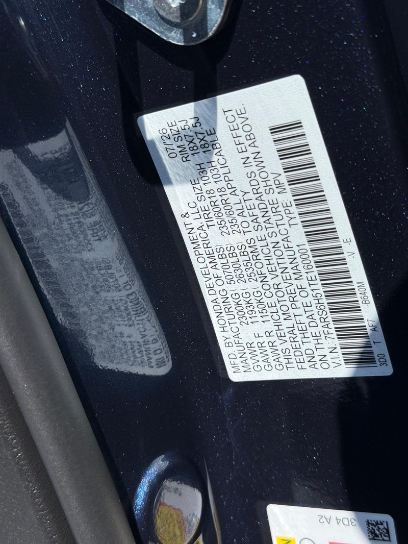 Honda CR-V Hybrid Vehicle Image 22