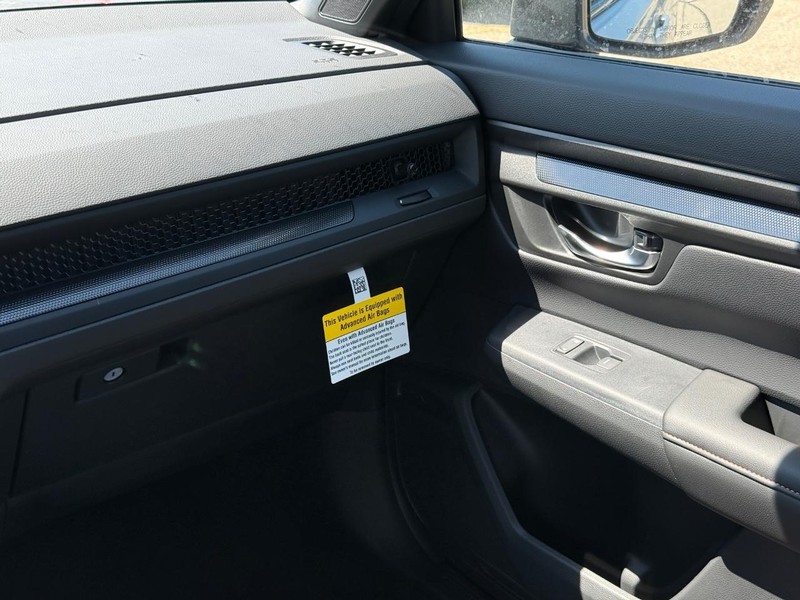 Honda CR-V Hybrid Vehicle Image 14