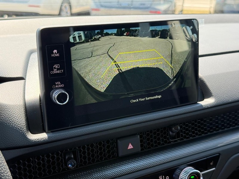 Honda CR-V Vehicle Image 18