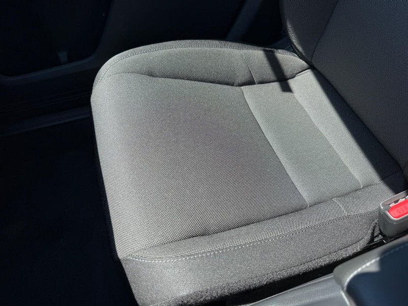 Honda CR-V Vehicle Image 20
