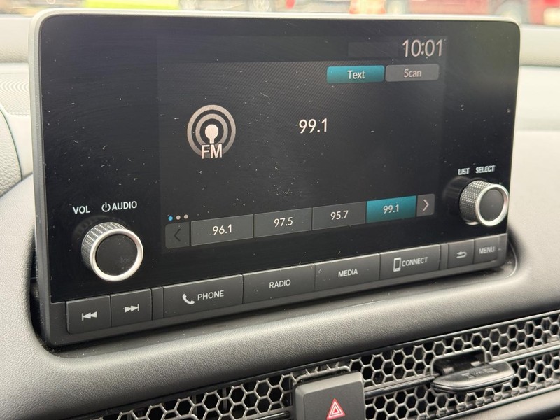 Honda HR-V Vehicle Full-screen Gallery Image 16