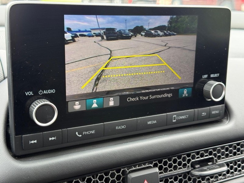 Honda HR-V Vehicle Full-screen Gallery Image 17
