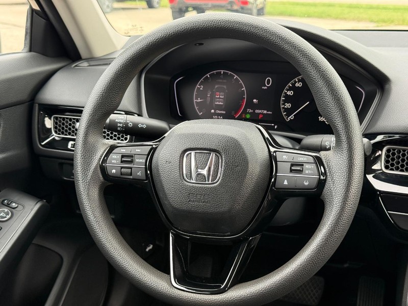 Honda Civic Sedan Vehicle Full-screen Gallery Image 13