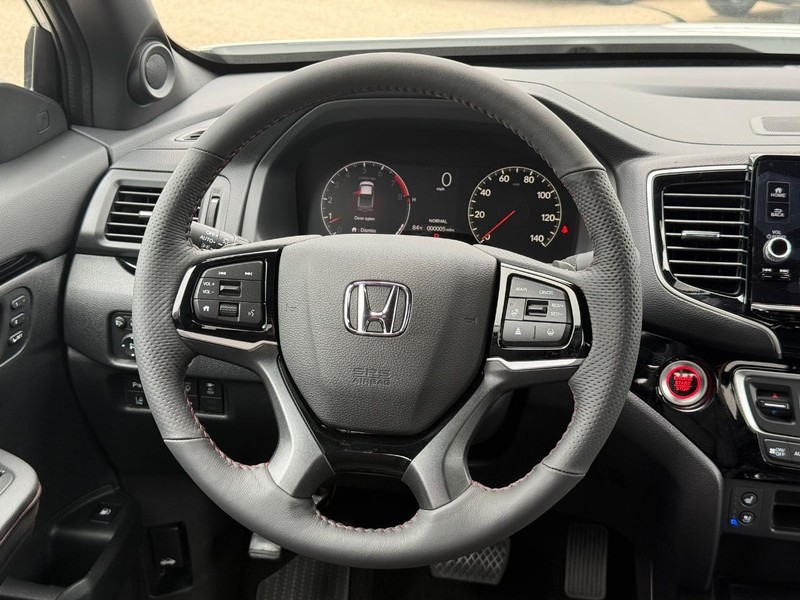 Honda Ridgeline Vehicle Image 12