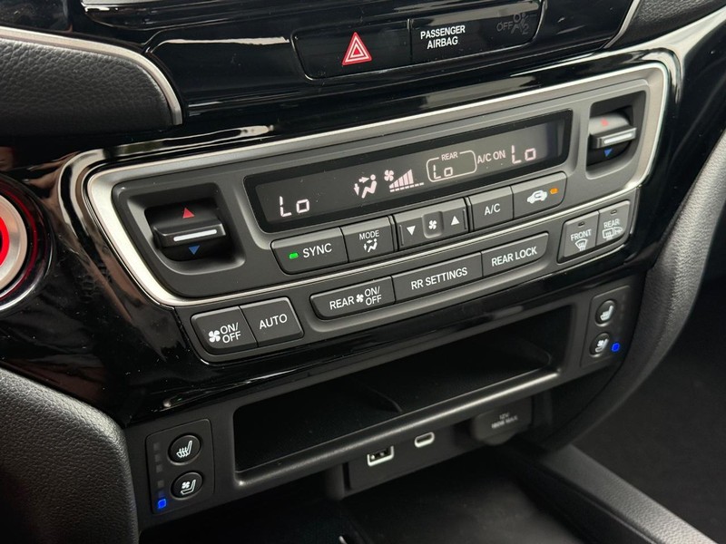 Honda Ridgeline Vehicle Image 18