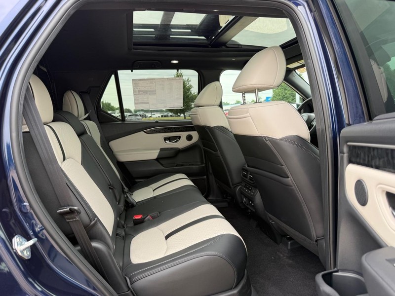 Honda Passport Vehicle Image 5
