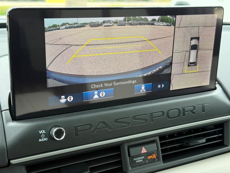 Honda Passport Vehicle Image 15