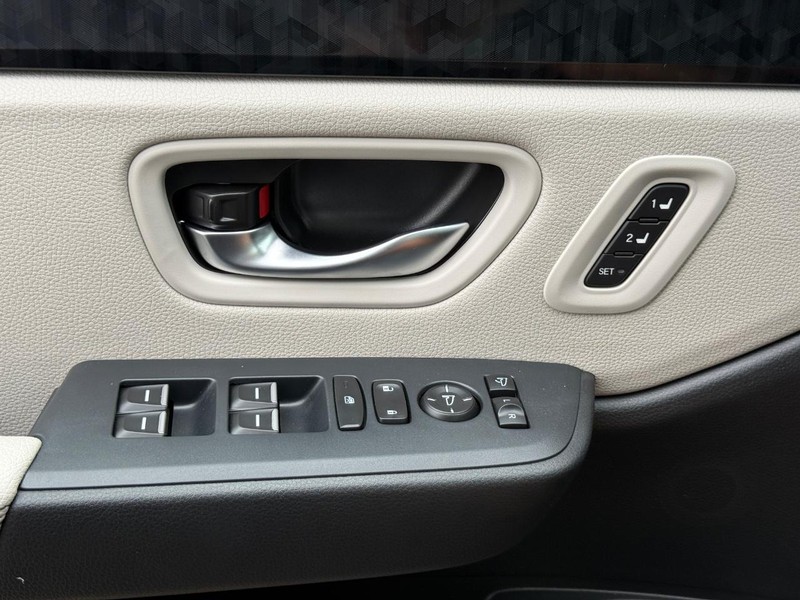 Honda Passport Vehicle Image 21