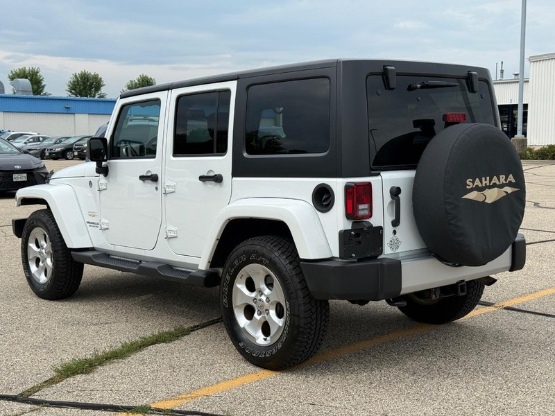 Jeep Wrangler Unlimited Vehicle Image 5
