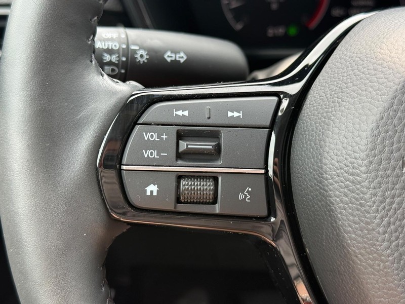 Honda CR-V Vehicle Image 15