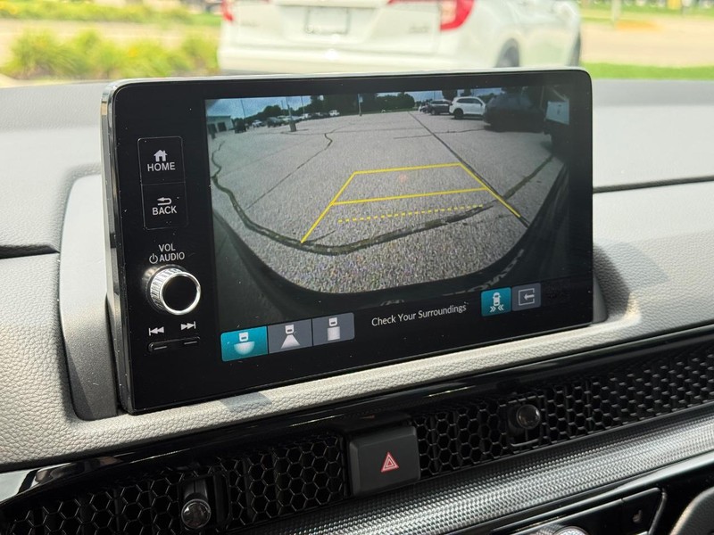 Honda CR-V Vehicle Image 18