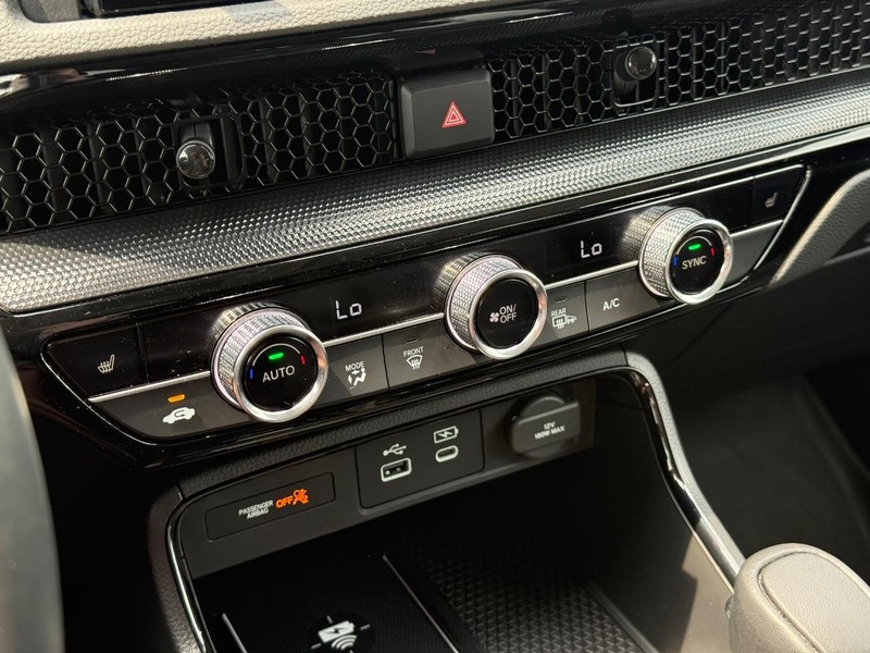 Honda CR-V Vehicle Image 19
