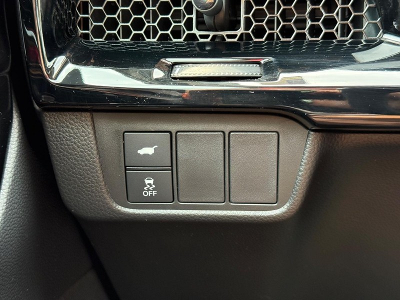 Honda CR-V Vehicle Image 21