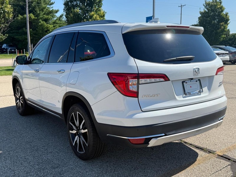 Honda Pilot Vehicle Full-screen Gallery Image 06