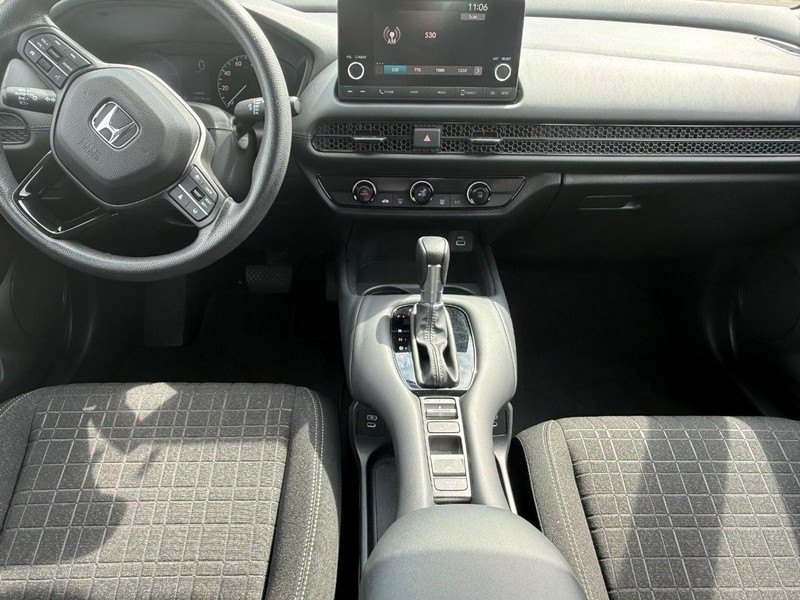 Honda HR-V Vehicle Full-screen Gallery Image 08