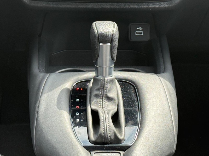 Honda HR-V Vehicle Full-screen Gallery Image 10