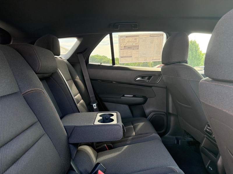 Honda Prologue Vehicle Image 5