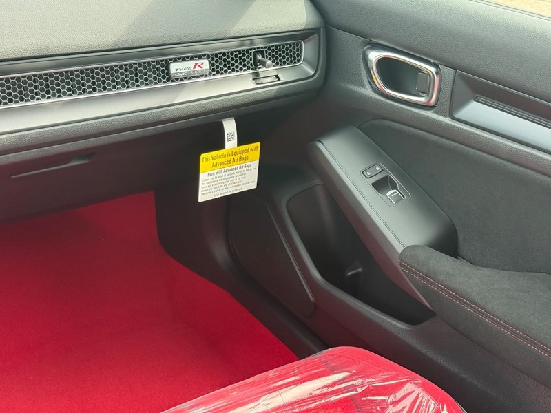 Honda Civic Type R Vehicle Image 10
