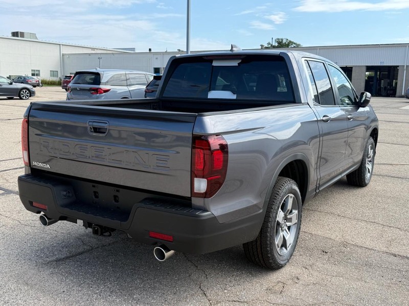 Honda Ridgeline Vehicle Image 3