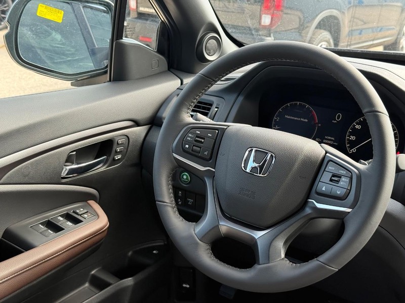 Honda Ridgeline Vehicle Image 9