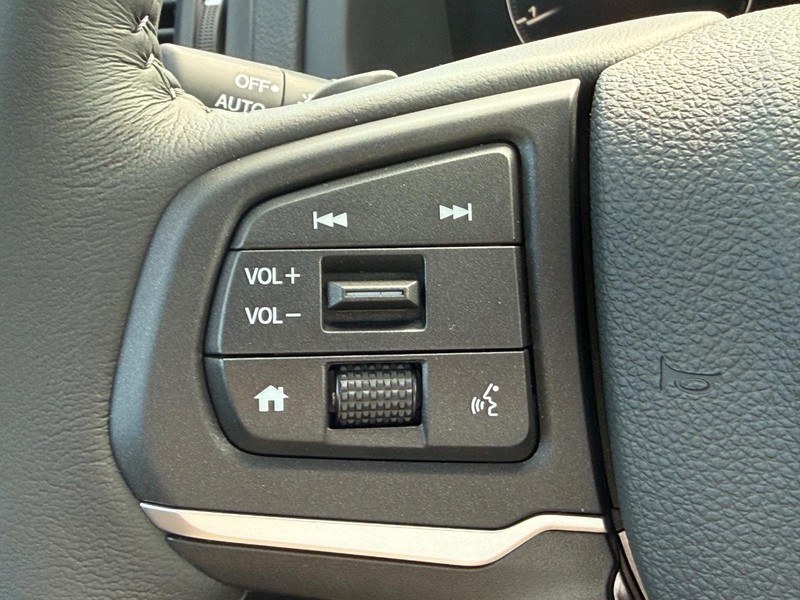 Honda Ridgeline Vehicle Image 11