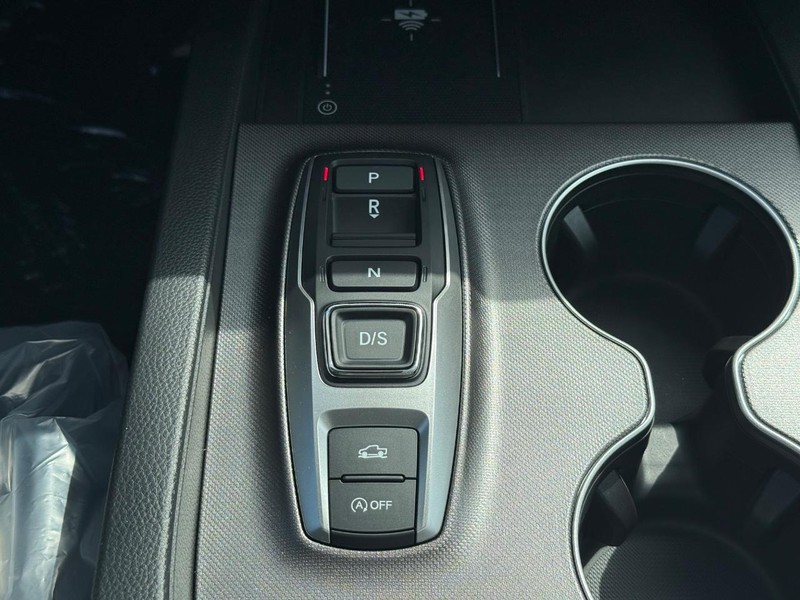 Honda Ridgeline Vehicle Image 8