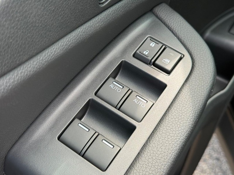 Honda Ridgeline Vehicle Image 15