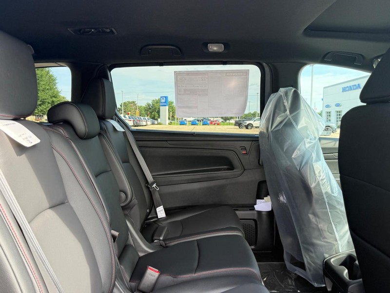 Honda Odyssey Vehicle Image 6