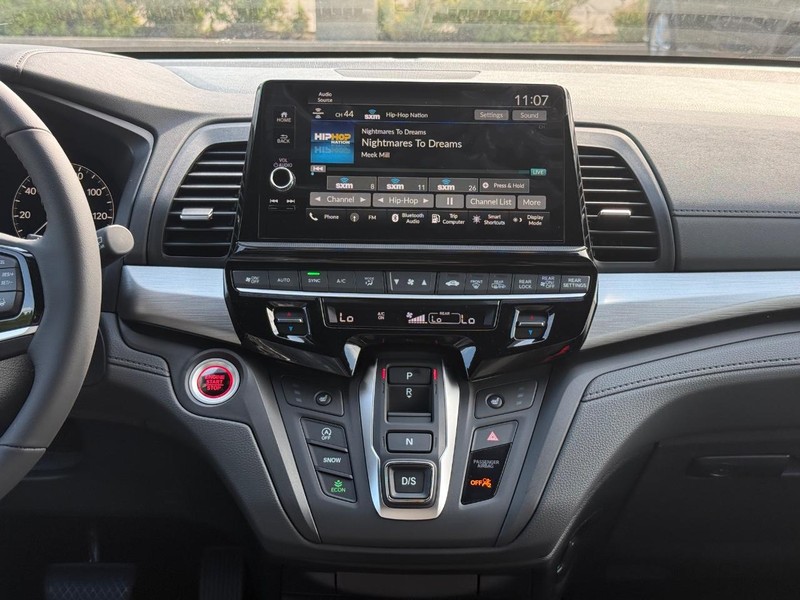 Honda Odyssey Vehicle Image 8