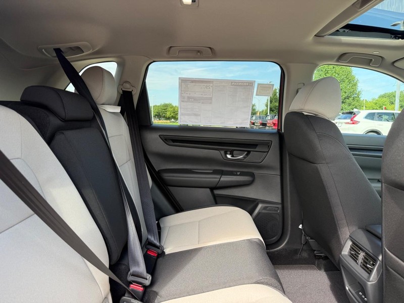 Honda CR-V Vehicle Image 5