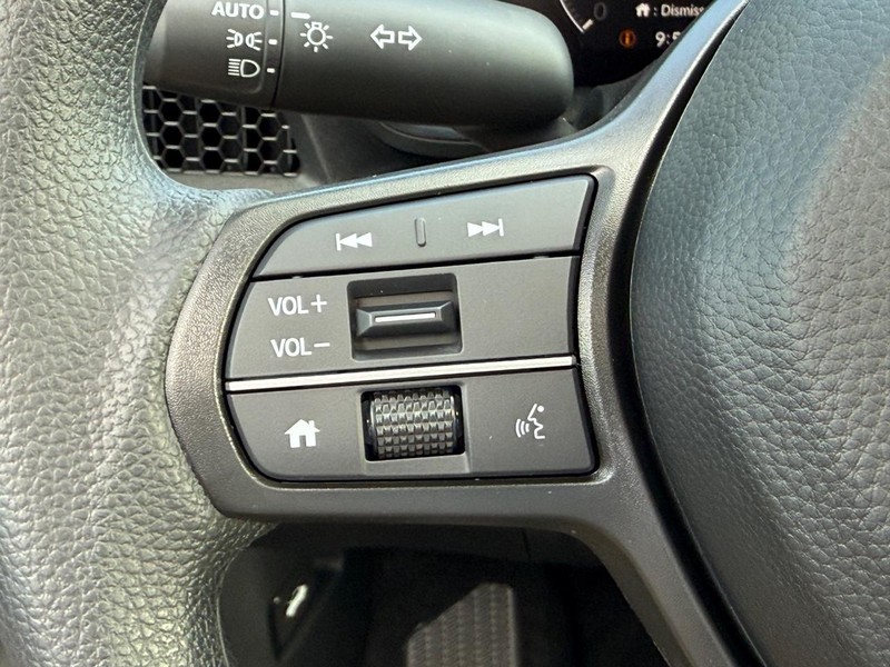 Honda CR-V Vehicle Image 11