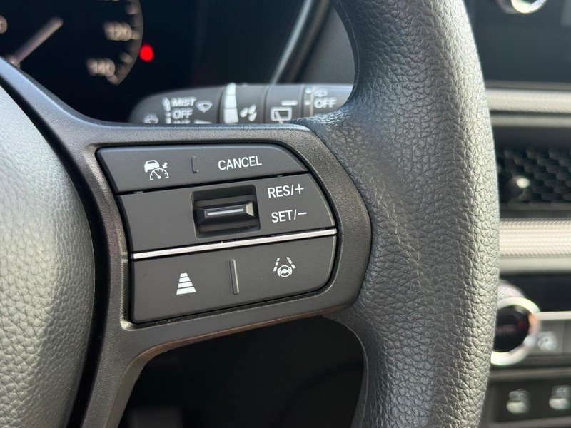 Honda CR-V Vehicle Image 12