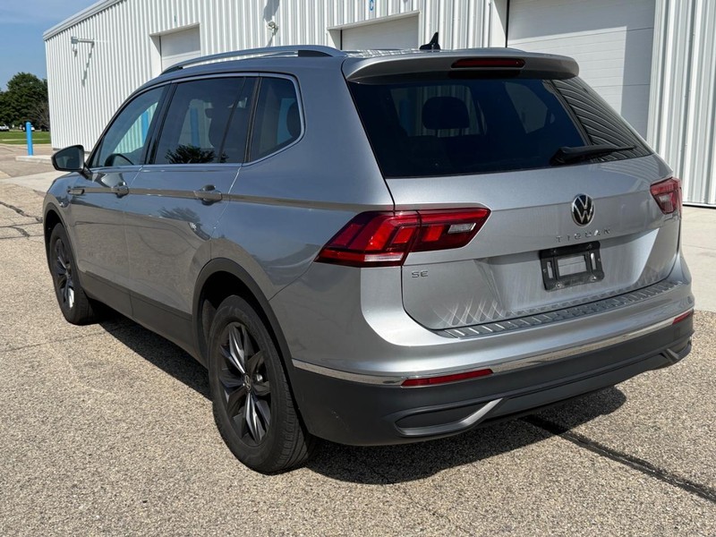 Volkswagen Tiguan Vehicle Image 6