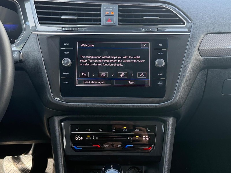 Volkswagen Tiguan Vehicle Image 12