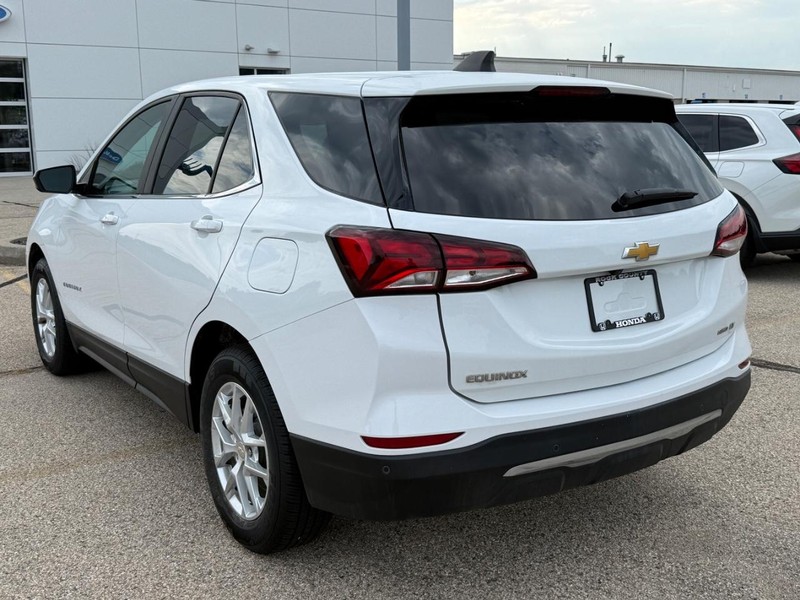 Chevrolet Equinox Vehicle Image 6
