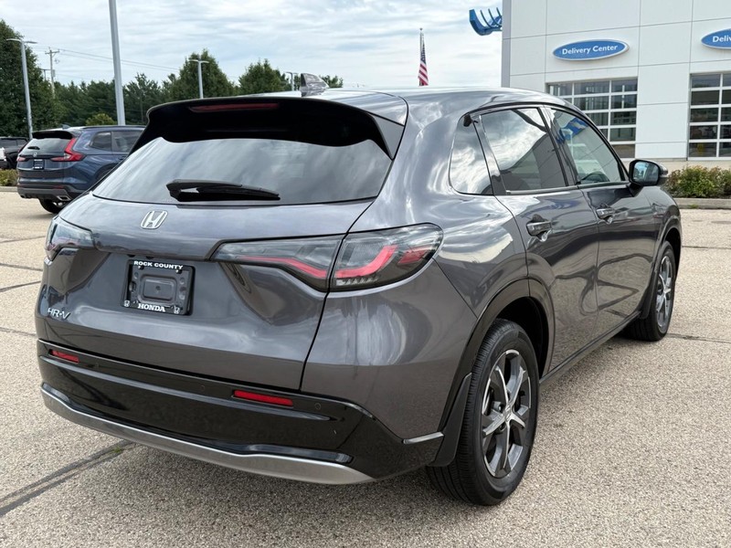 Honda HR-V Vehicle Full-screen Gallery Image 03