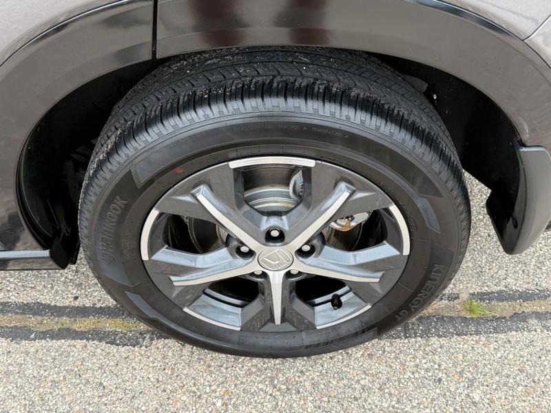 Honda HR-V Vehicle Full-screen Gallery Image 06