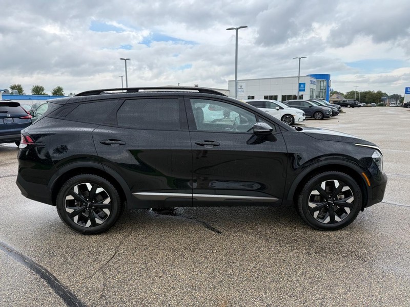Kia Sportage Vehicle Image 2