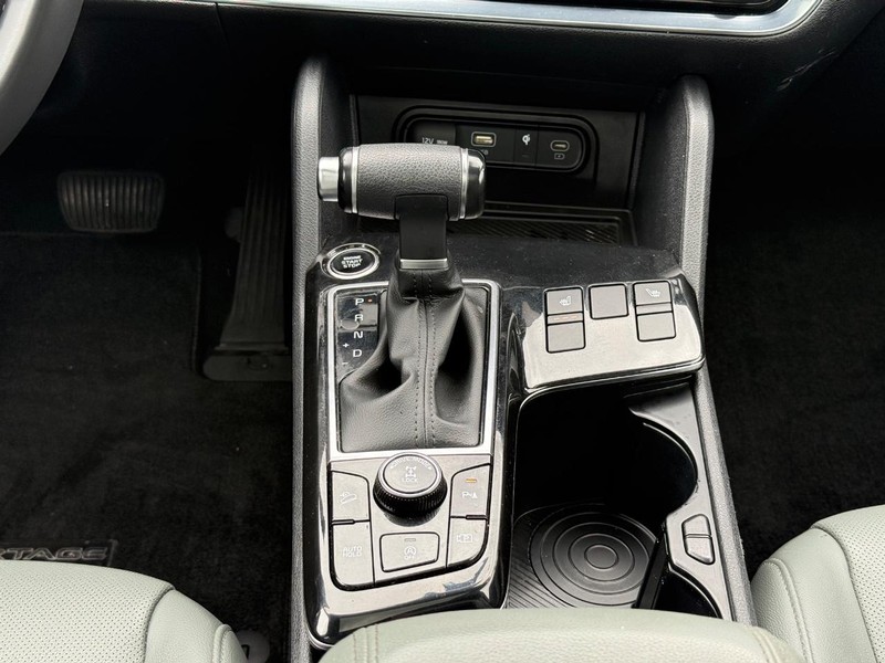 Kia Sportage Vehicle Image 13