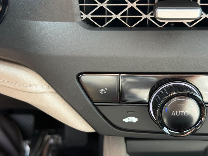 Honda Accord Sedan Vehicle Image 13