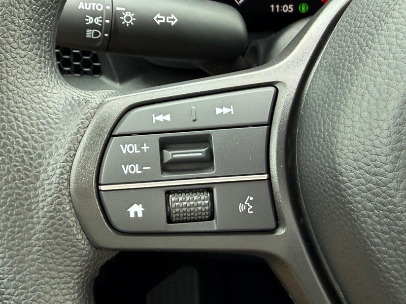 Honda CR-V Vehicle Image 11