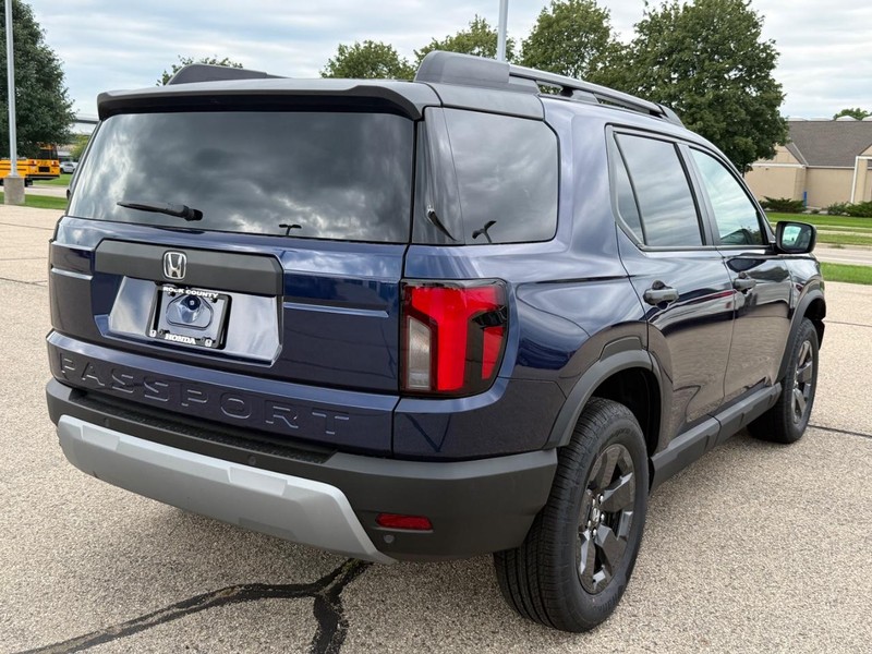 Honda Passport Vehicle Image 3