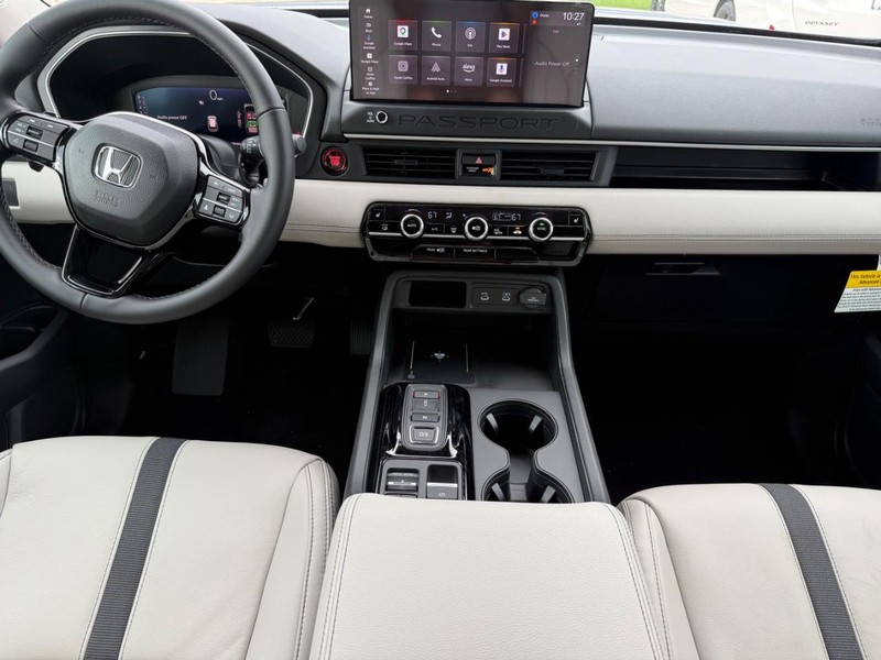 Honda Passport Vehicle Image 6