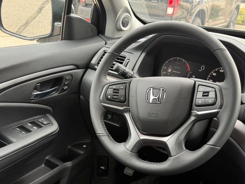 Honda Ridgeline Vehicle Image 9