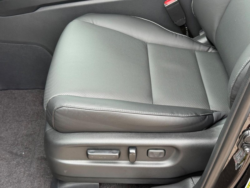 Honda Ridgeline Vehicle Image 17