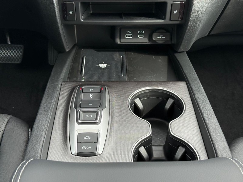 Honda Ridgeline Vehicle Image 8