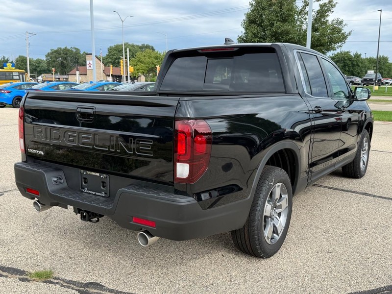 Honda Ridgeline Vehicle Image 3