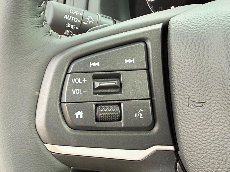 Honda Ridgeline Vehicle Image 12